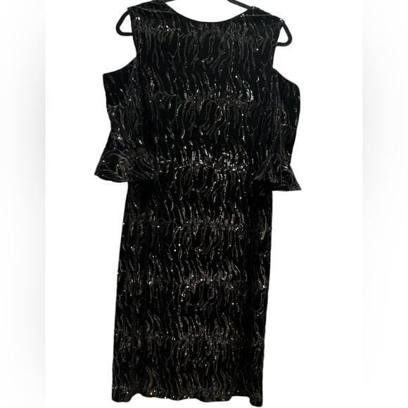 RICKIE FREEMAN TERI JON BLACK VELVET SEQUIN COLD SHOULDER SHEATH  DRESS 16 - Picture 1 of 8